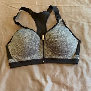 VS Sports Bra